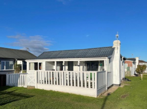 Seabirds - 3 bed chalet, dog friendly, Bridlington, Bridlington